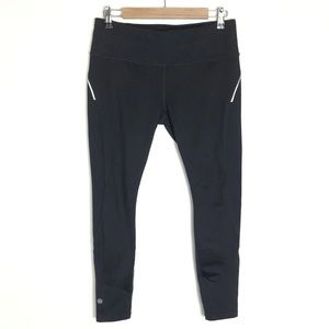 Athleta black Relay Tight leggings 
Size MP Medium Petite great condition